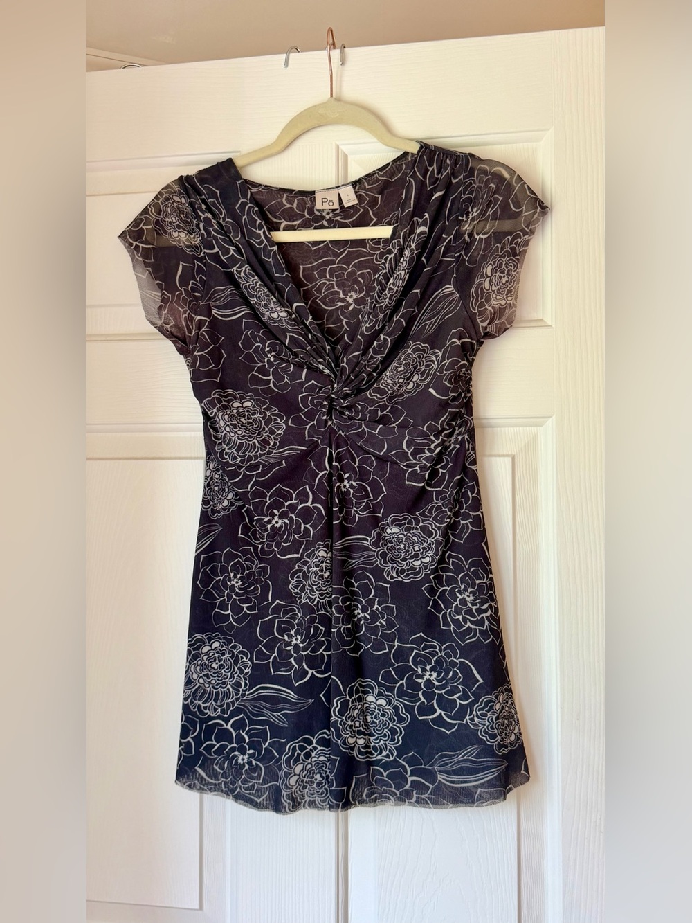 Po Dark Gray Floral Twist V Neck Sheer Blouse Top Women’s Large